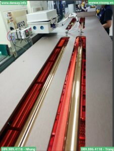 đèn sấy hồng ngoại